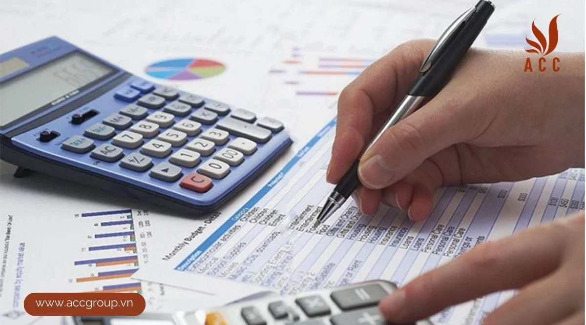 Kiểm toán báo cáo tài chính được thực hiện bởi tổ chức kiểm toán nào?