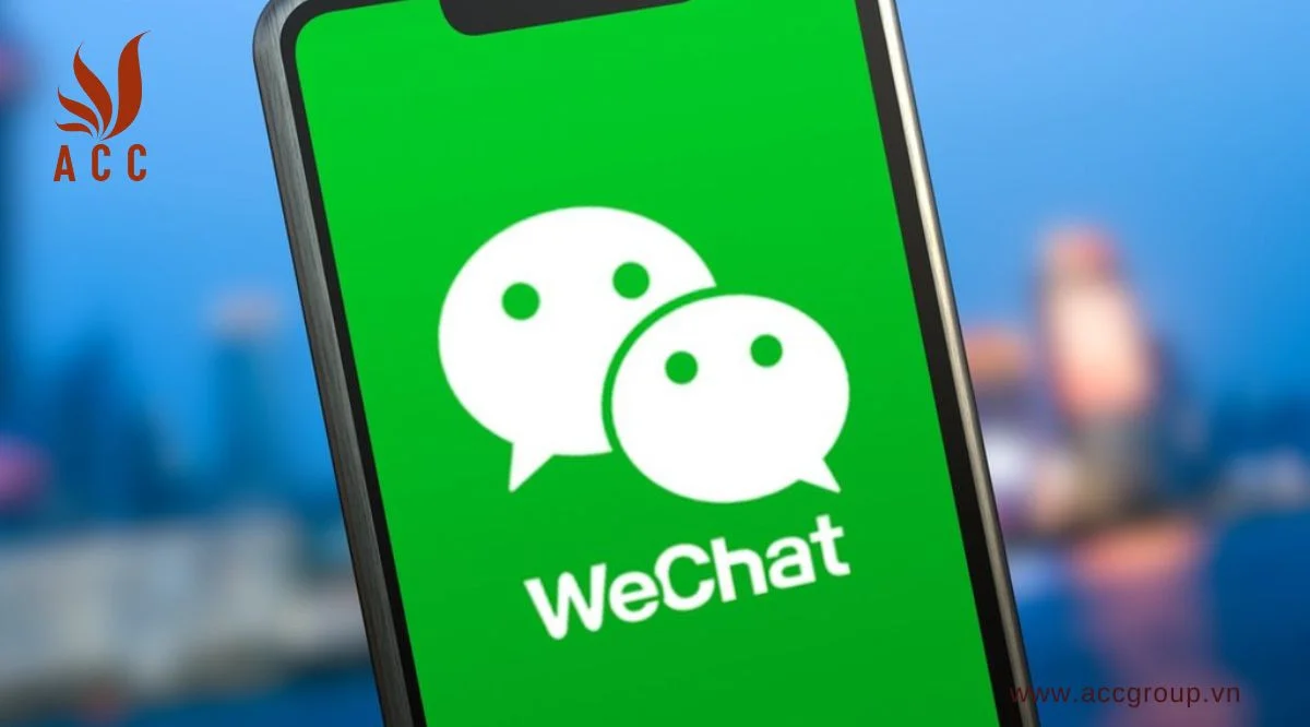 So sánh với WeChat