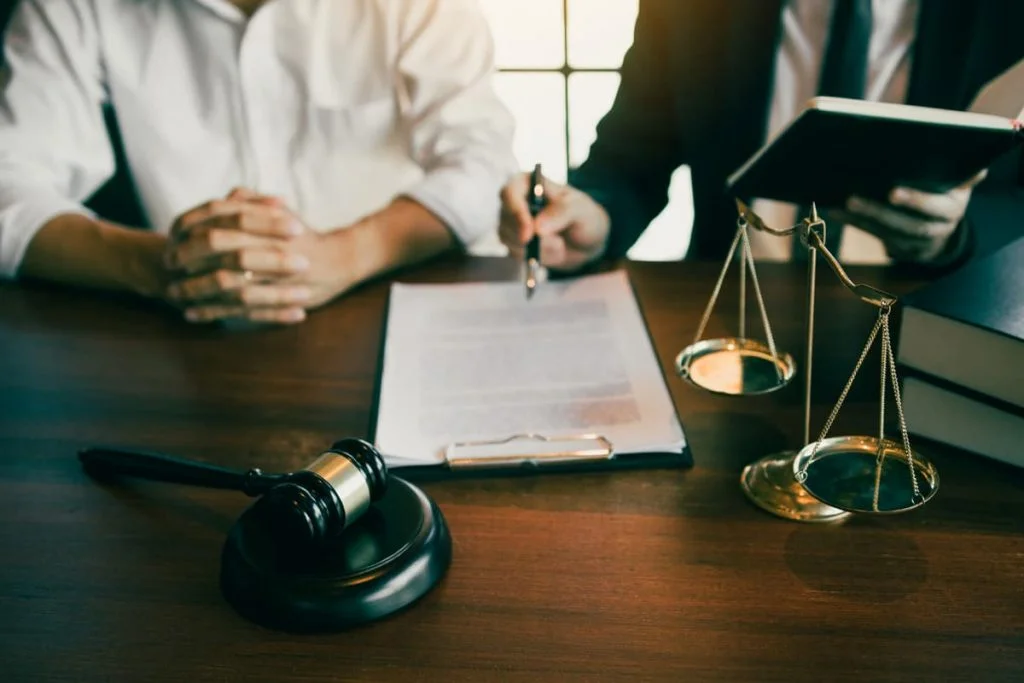 Legal-Issues-in-Higher-Education-HERO-1024x683