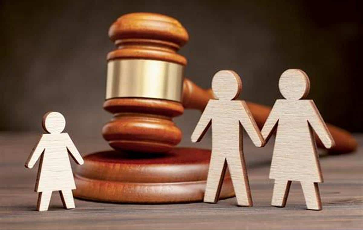 Quy định pháp luật chia tài sản cho con gái có khác con trai?