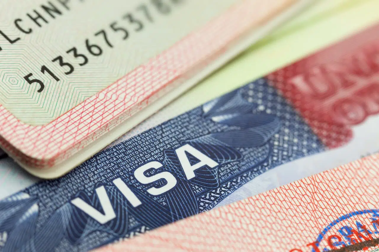 Visa Du Lịch Có đc đi Làm