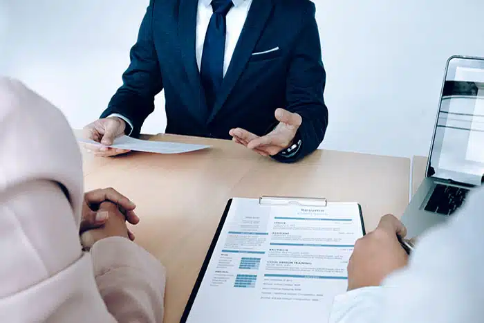 Người Đứng Tên Giấy Phép Kinh Doanh Có Quyền Gì